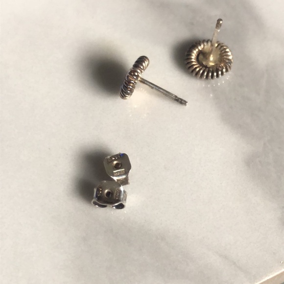Spiral sterling silver vintage studs - Picture 2 of 4